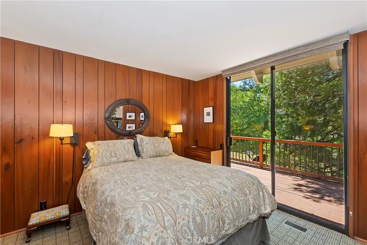 27649 West Shore Rd, Lake Arrowhead, California 92352