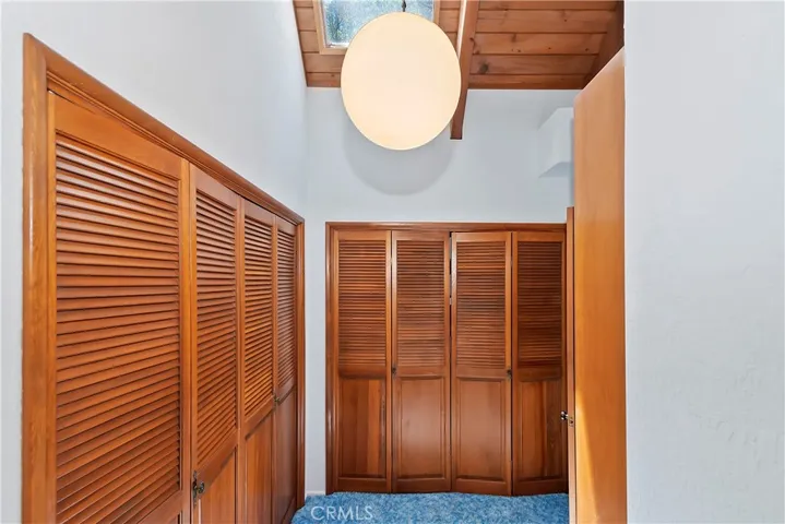 27649 West Shore Rd, Lake Arrowhead, California 92352