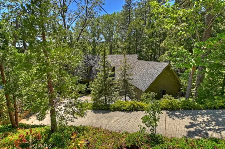 27649 West Shore Rd, Lake Arrowhead, California 92352