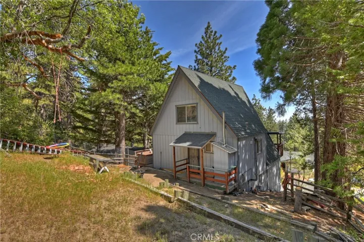 31036 Valley Oak Drive, Running Springs, California 92382