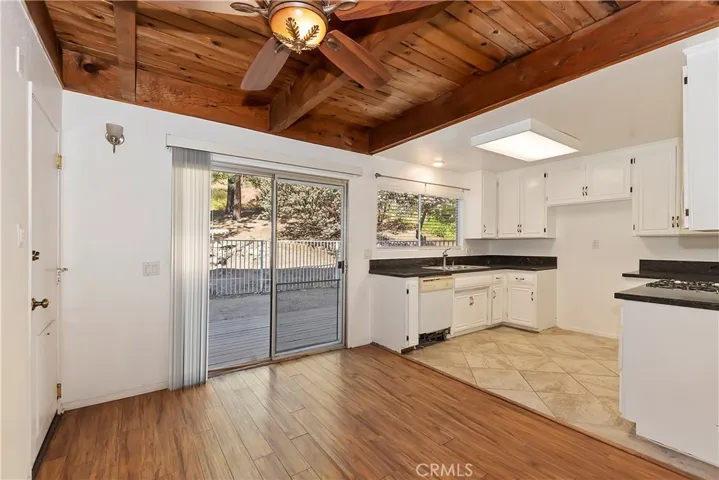 1284 W Cortina Drive, Lake Arrowhead, California 92352
