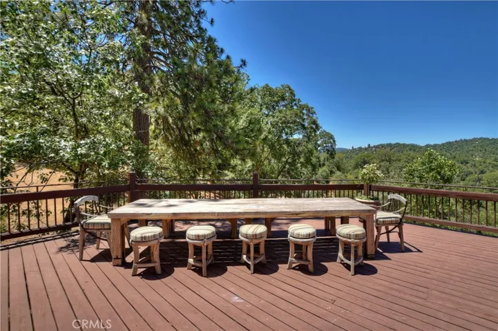 1610 Lupin Road, Lake Arrowhead, California 92352