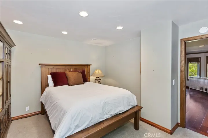 1610 Lupin Road, Lake Arrowhead, California 92352