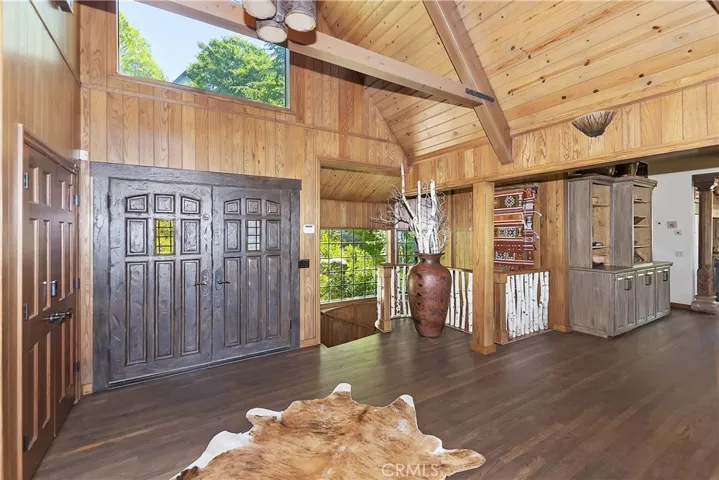 1610 Lupin Road, Lake Arrowhead, California 92352