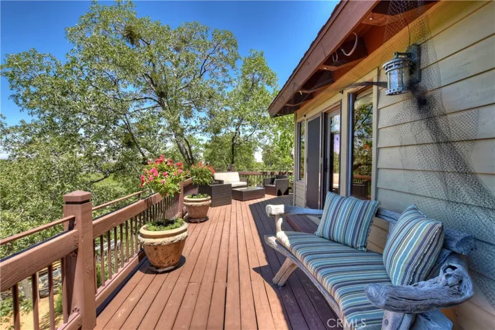 1610 Lupin Road, Lake Arrowhead, California 92352