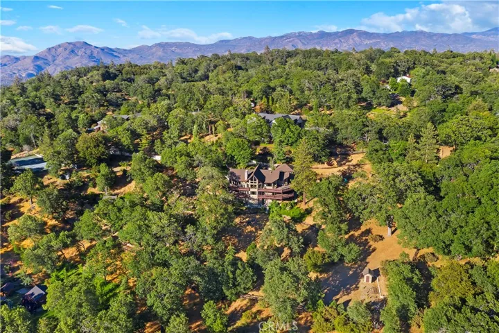 1610 Lupin Road, Lake Arrowhead, California 92352