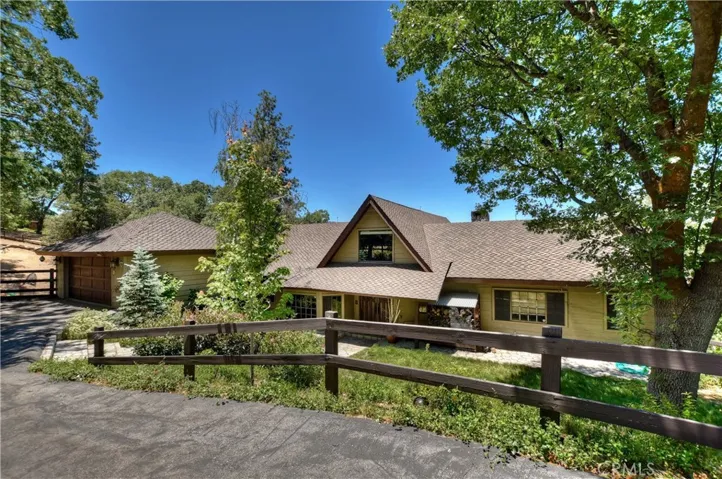 1610 Lupin Road, Lake Arrowhead, California 92352
