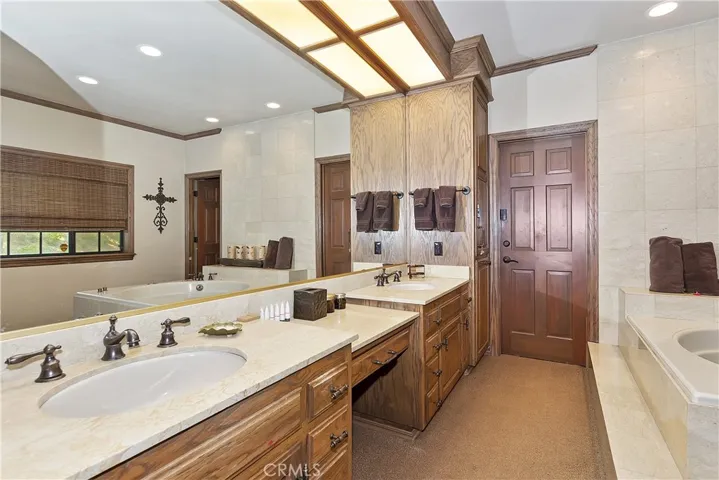1610 Lupin Road, Lake Arrowhead, California 92352