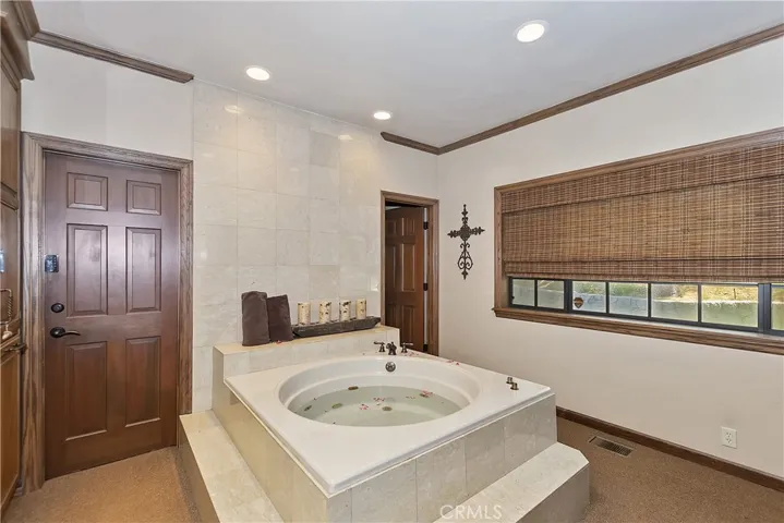 1610 Lupin Road, Lake Arrowhead, California 92352