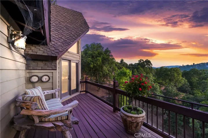 1610 Lupin Road, Lake Arrowhead, California 92352