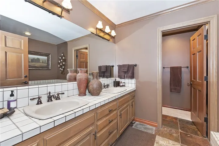 1610 Lupin Road, Lake Arrowhead, California 92352