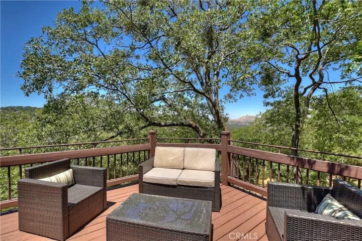 1610 Lupin Road, Lake Arrowhead, California 92352
