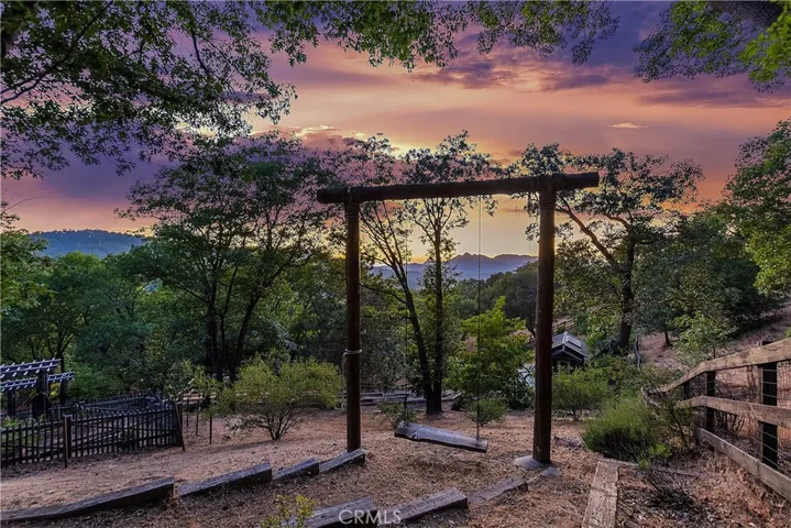 1610 Lupin Road, Lake Arrowhead, California 92352
