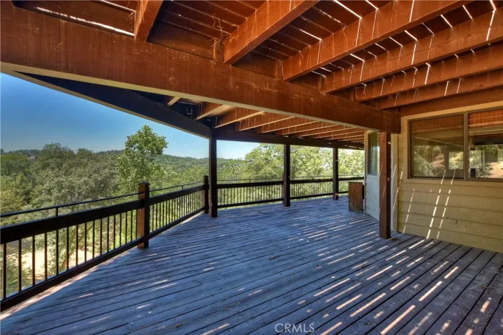 1610 Lupin Road, Lake Arrowhead, California 92352