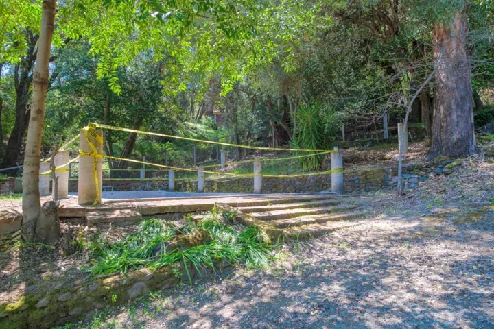 19046 Overlook Road, Los Gatos, California 95030
