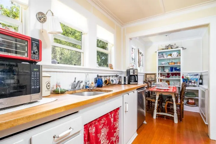 19046 Overlook Road, Los Gatos, California 95030