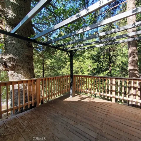 719 Ashlar Drive, Crestline, California 92325