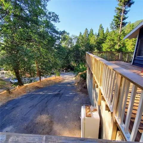 719 Ashlar Drive, Crestline, California 92325