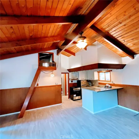 719 Ashlar Drive, Crestline, California 92325