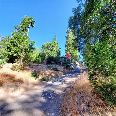 719 Ashlar Drive, Crestline, California 92325
