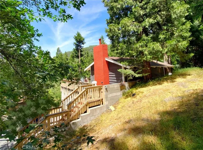 719 Ashlar Drive, Crestline, California 92325