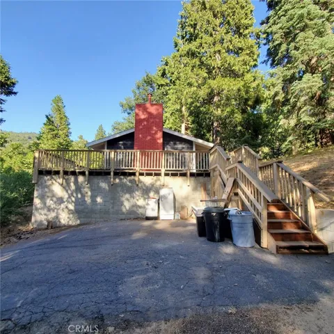 719 Ashlar Drive, Crestline, California 92325