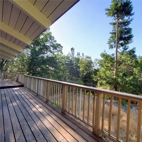 719 Ashlar Drive, Crestline, California 92325