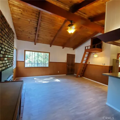 719 Ashlar Drive, Crestline, California 92325