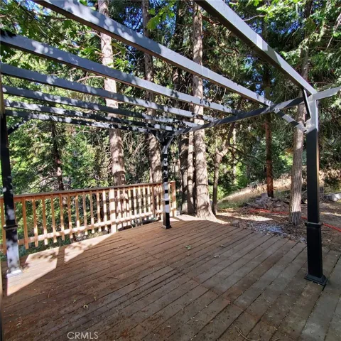 719 Ashlar Drive, Crestline, California 92325