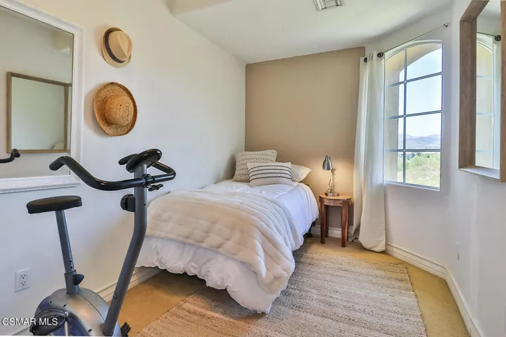 hBedroom2-2
