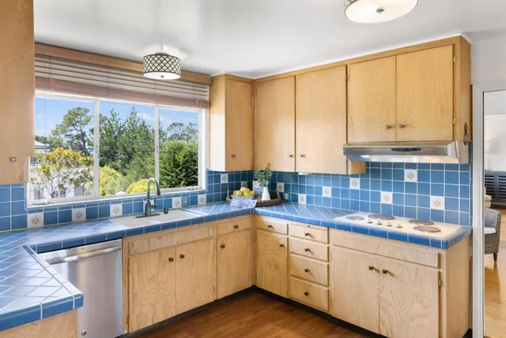 3053 Strawberry Hill Road, Pebble Beach, California 93953