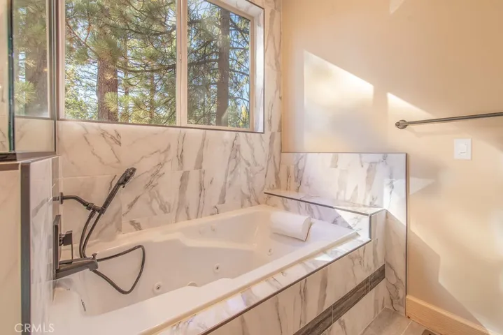 154 Mountain Lake Road, Big Bear Lake, California 92315