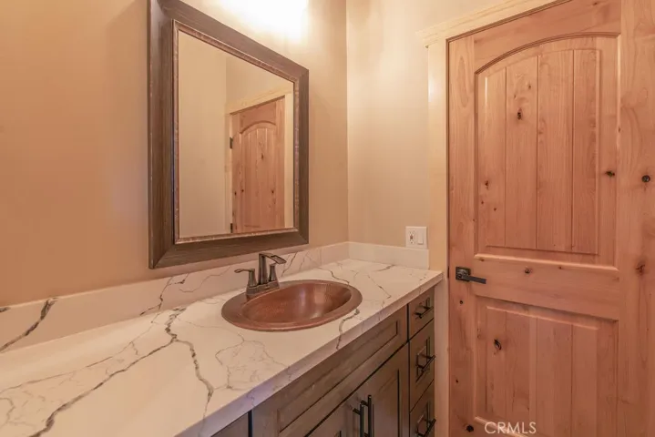 154 Mountain Lake Road, Big Bear Lake, California 92315