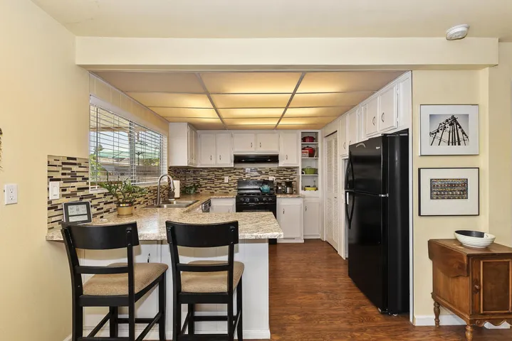 015_Kitchen