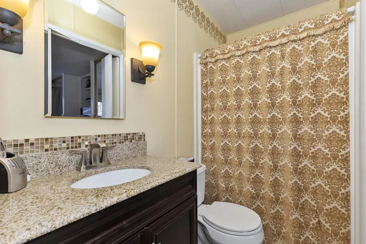 021_Bathroom