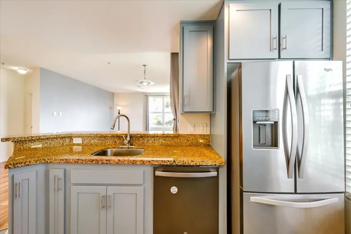 401 Crescent Court 4205, San Francisco, California 94134