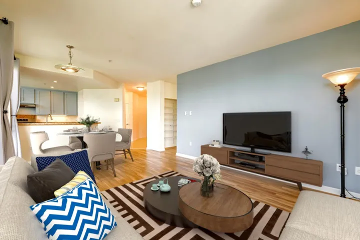 401 Crescent Court 4205, San Francisco, California 94134