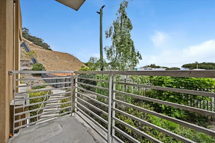 401 Crescent Court 4205, San Francisco, California 94134