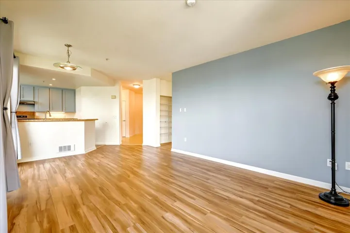 401 Crescent Court 4205, San Francisco, California 94134