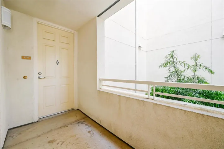 401 Crescent Court 4205, San Francisco, California 94134