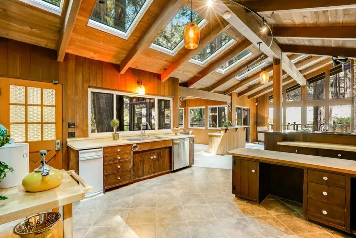16580 Jamison Creek Road, Boulder Creek, California 95006