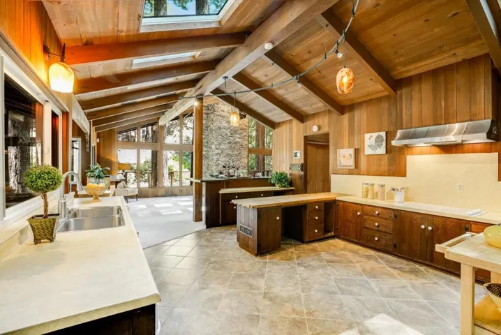 16580 Jamison Creek Road, Boulder Creek, California 95006
