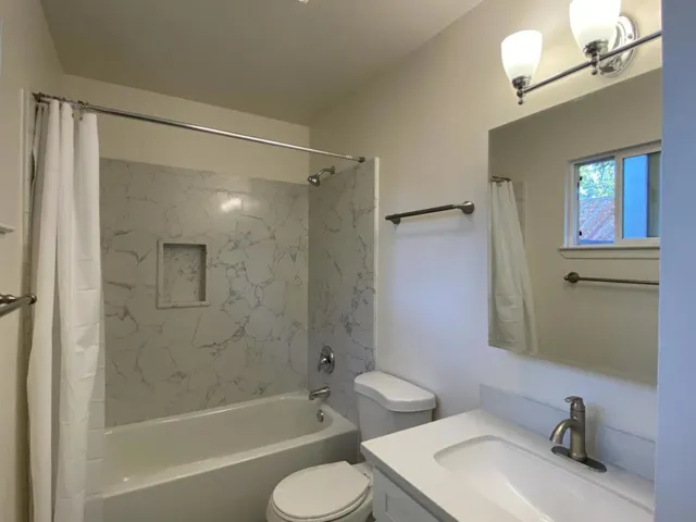 10380 Miller Avenue Unit 4, Cupertino, California 95014