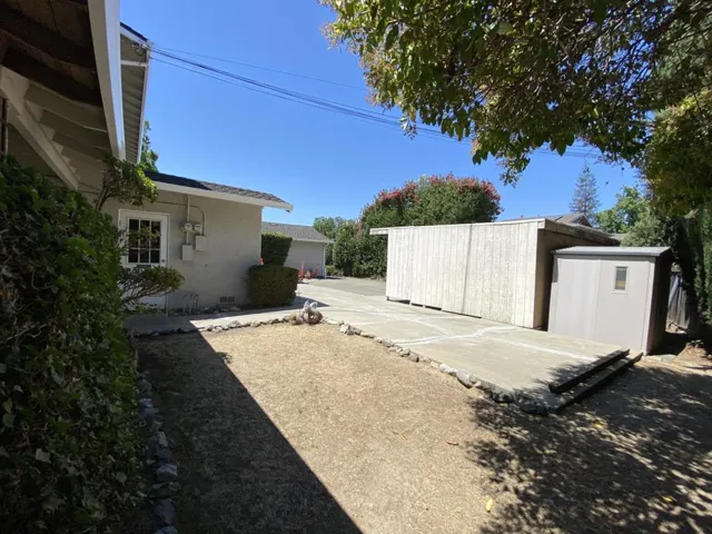10380 Miller Avenue Unit 4, Cupertino, California 95014