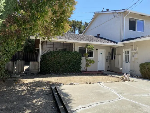 10380 Miller Avenue Unit 4, Cupertino, California 95014