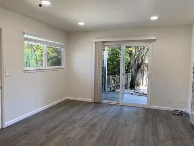 10380 Miller Avenue Unit 4, Cupertino, California 95014