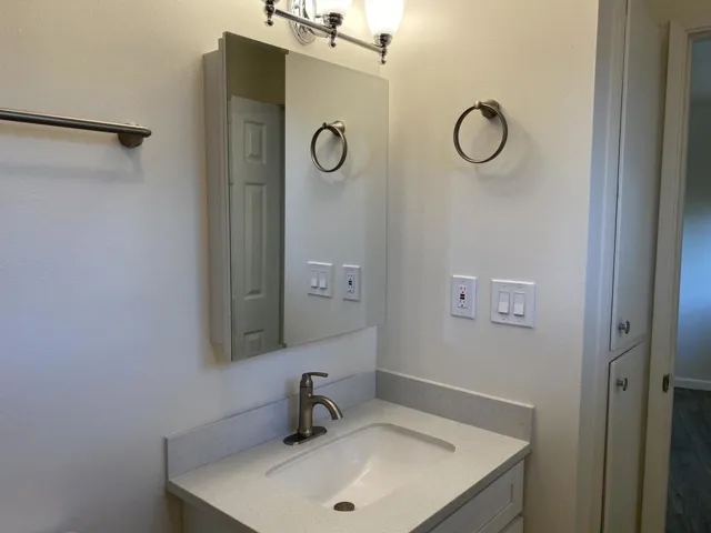 10380 Miller Avenue Unit 4, Cupertino, California 95014