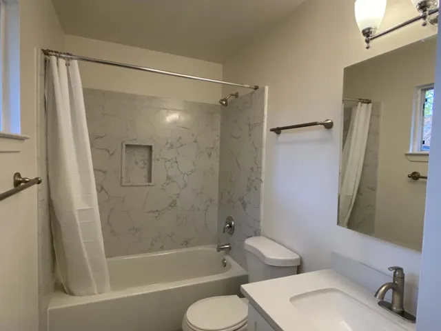 10380 Miller Avenue Unit 4, Cupertino, California 95014