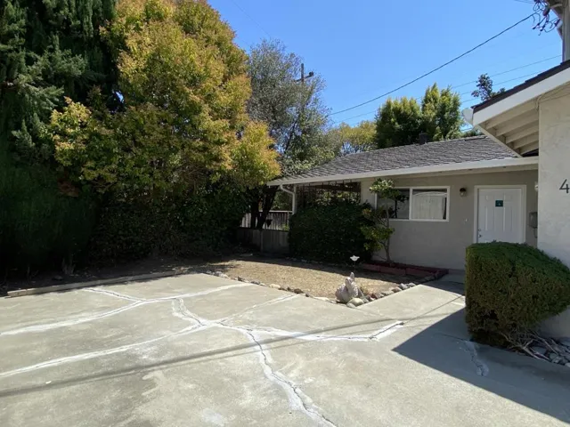10380 Miller Avenue Unit 4, Cupertino, California 95014