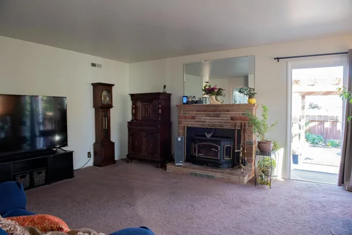 44 O’ Connor Circle, Salinas, California 93906
